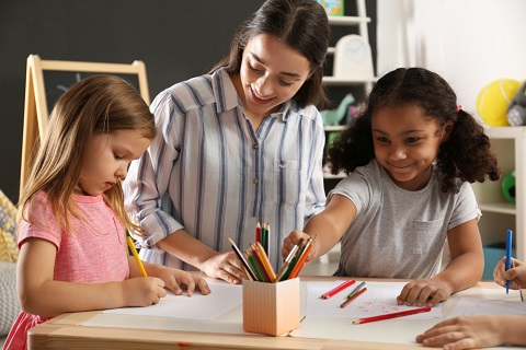 how-montessori-differs-from-traditional-education